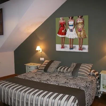 Konukevi Trisileja En
