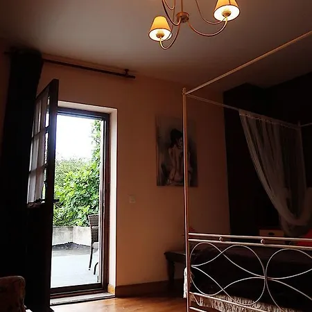 Trisileja En بيت ضيافة La Busta