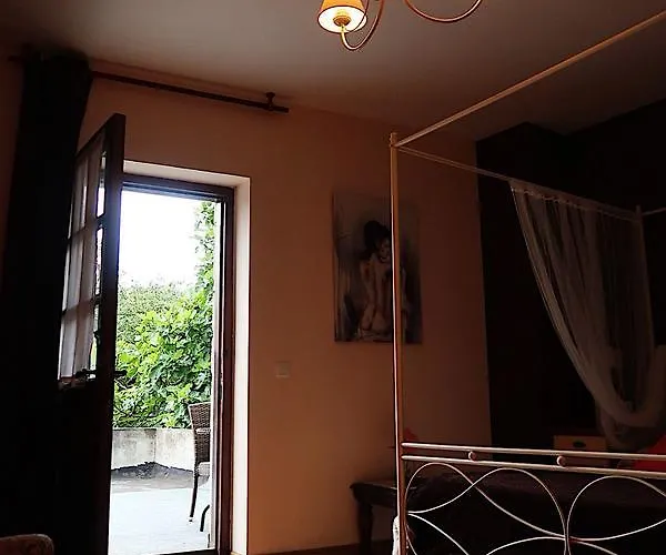 Trisileja En Penzion La Busta